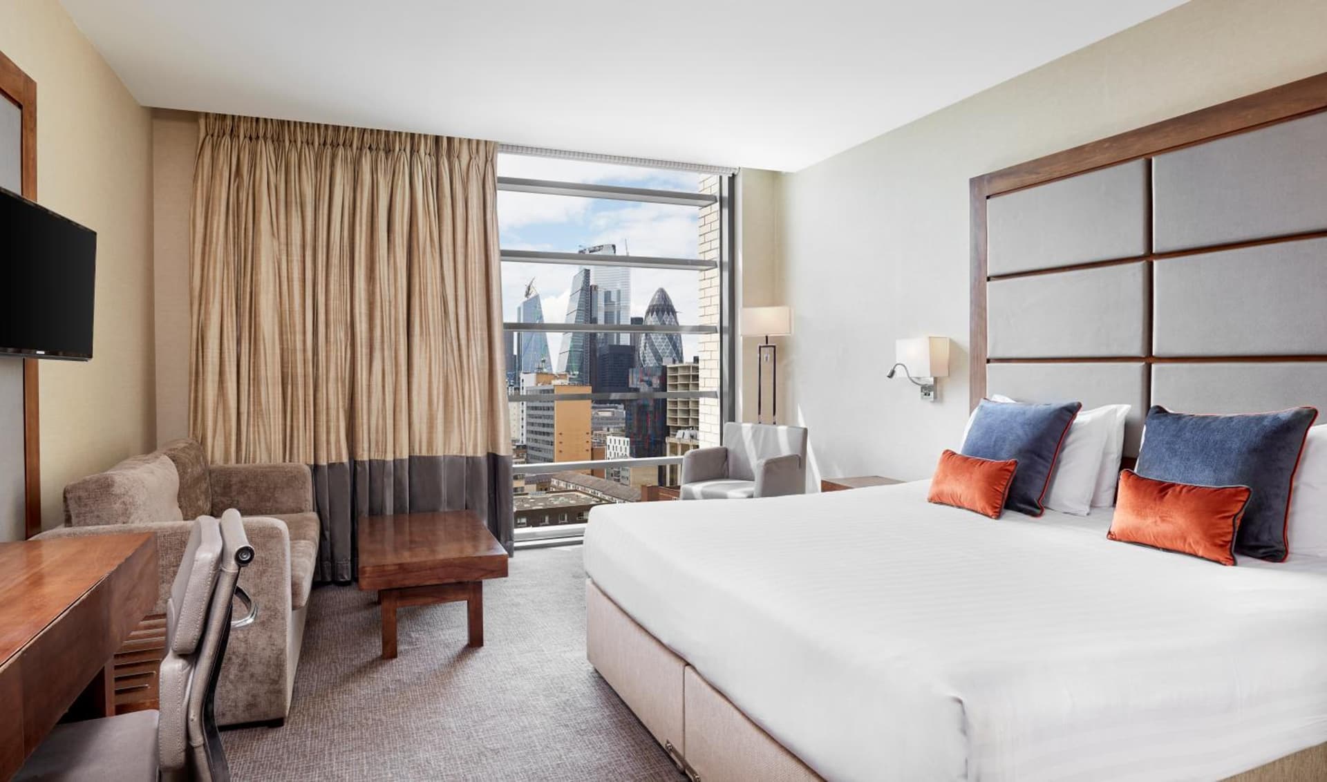 Superior King Room