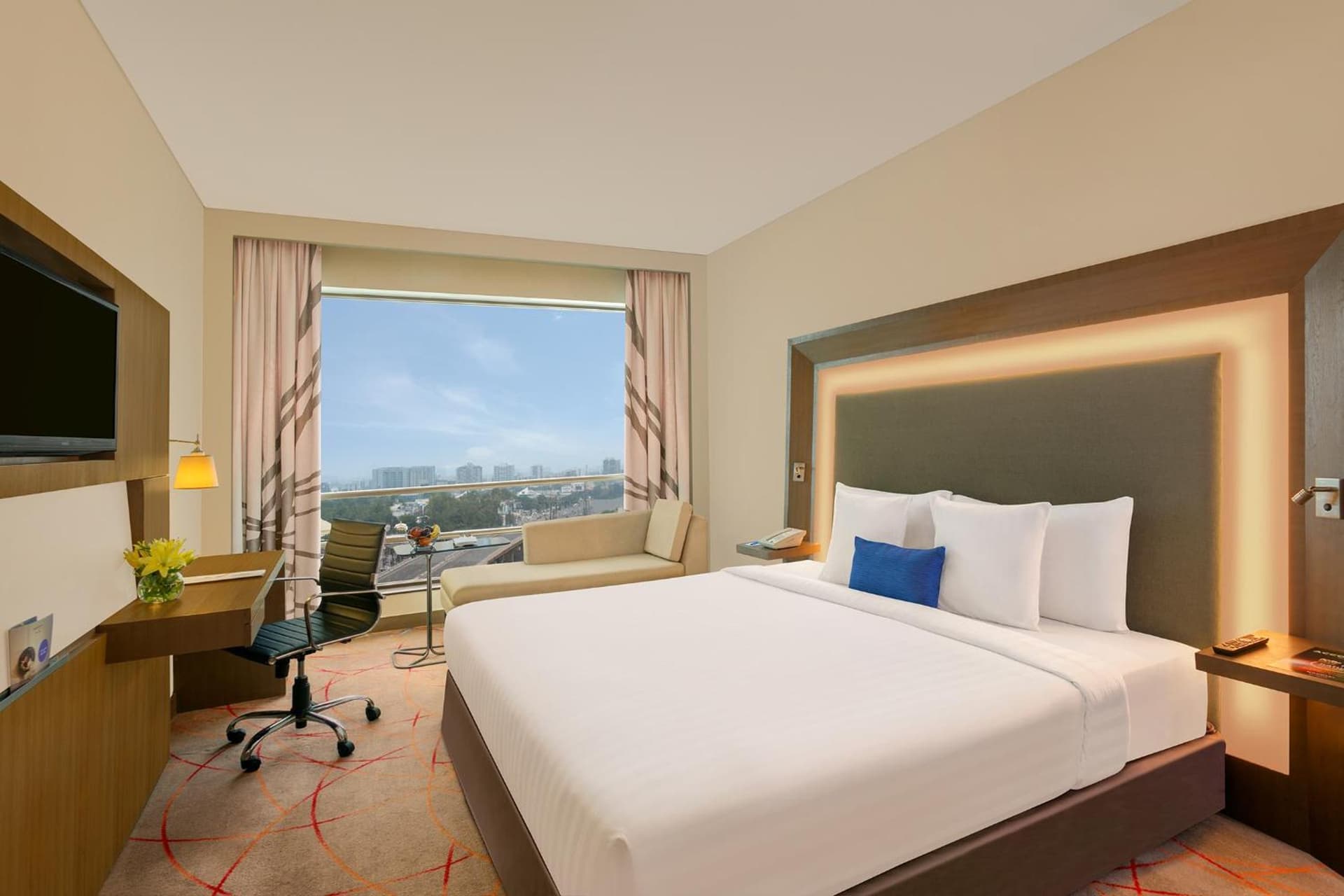 Superior King Room