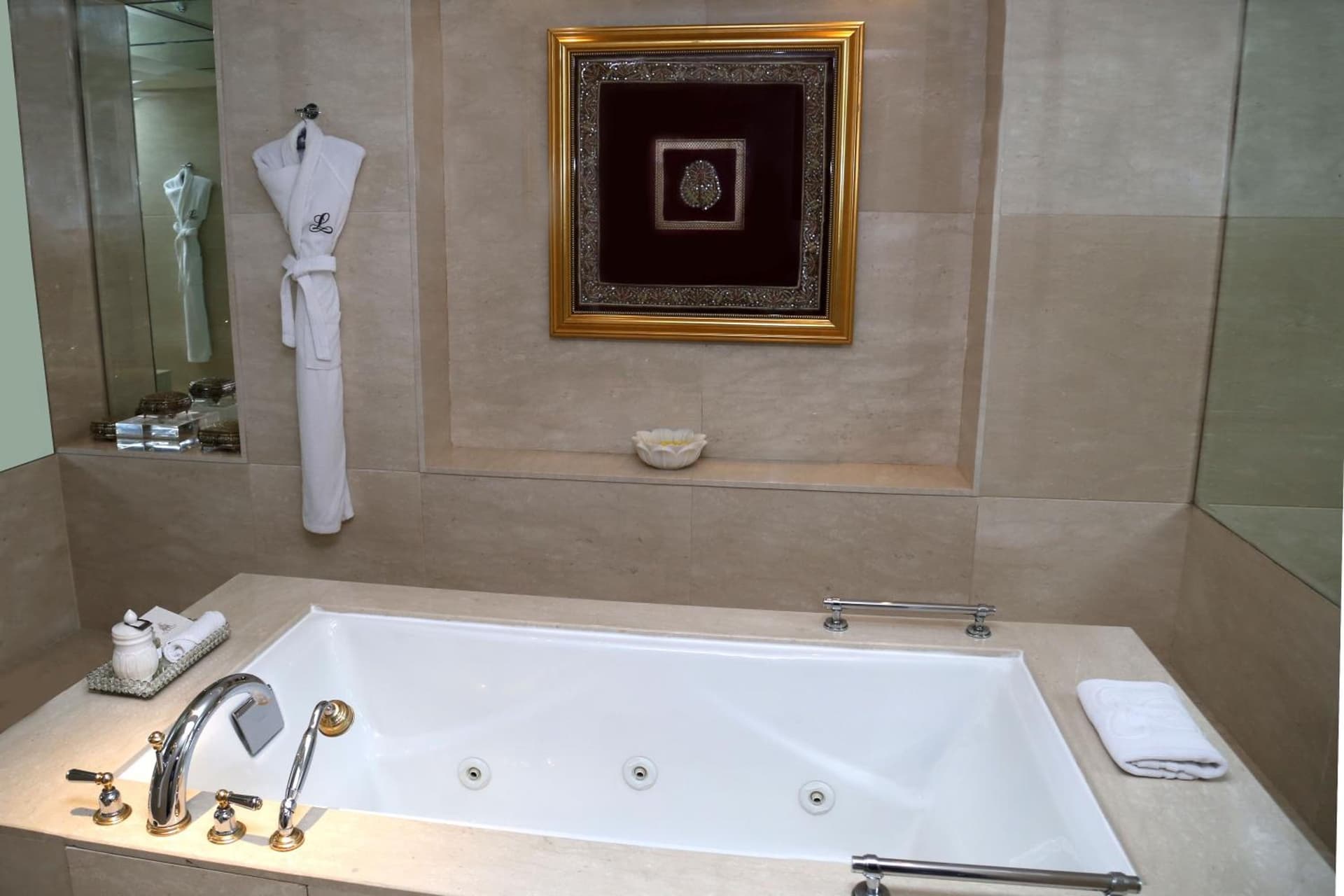 King Or Twin Lake View Room