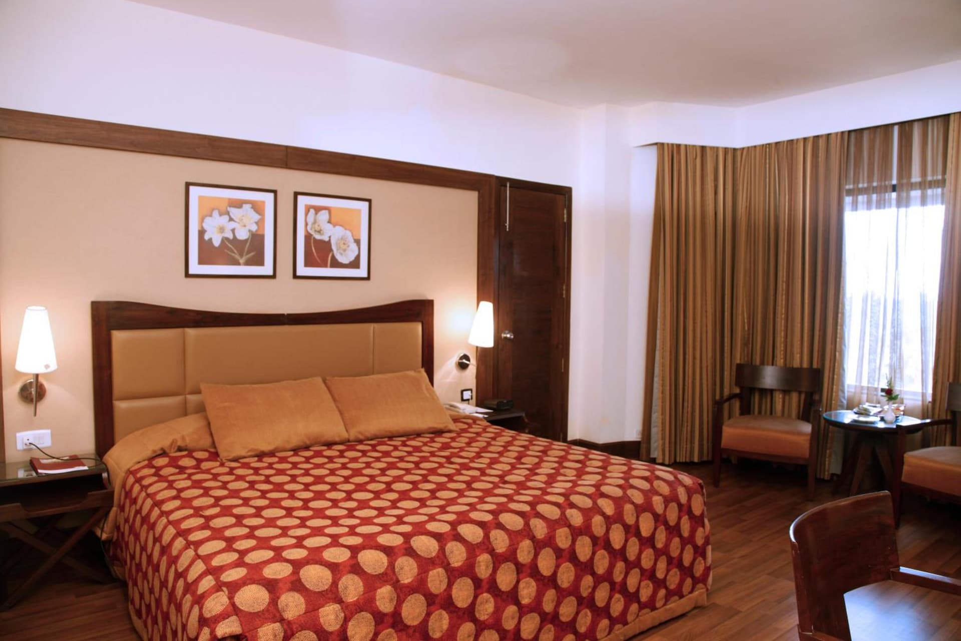 Deluxe King Room