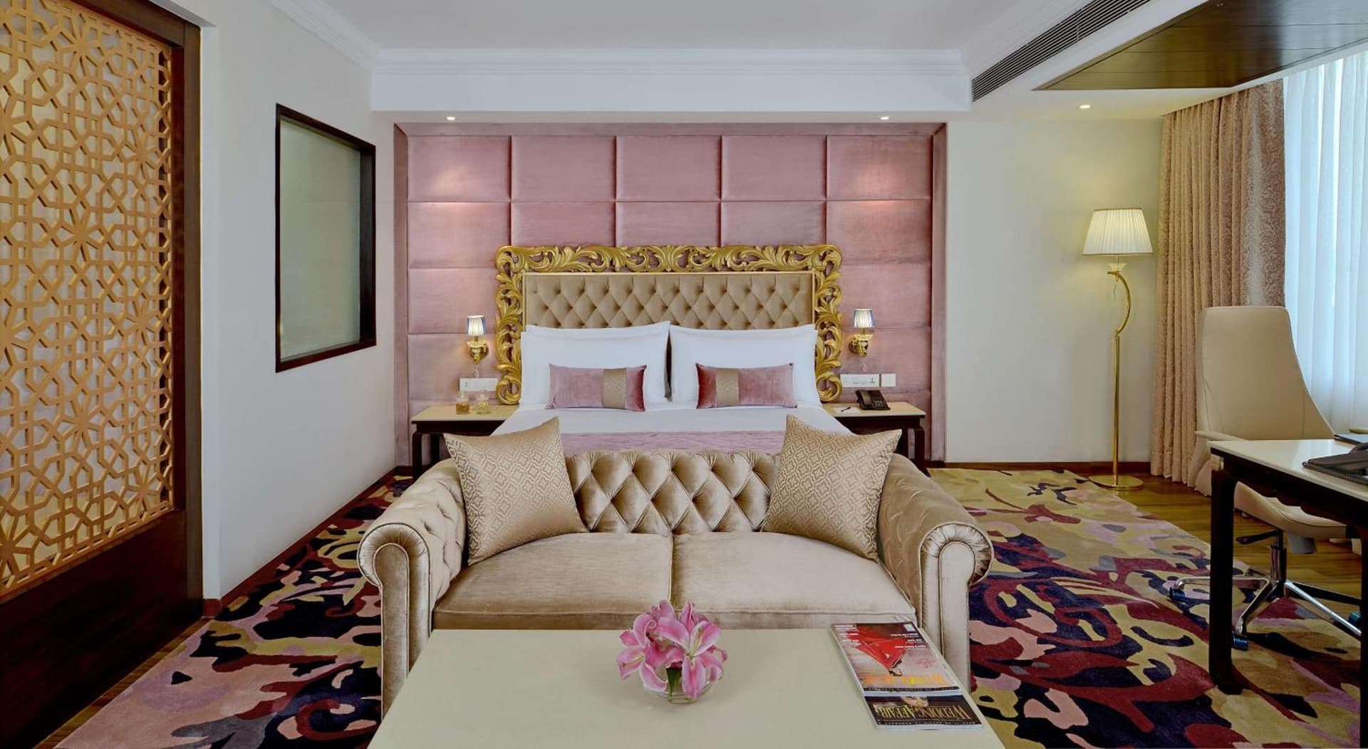 Business King Room