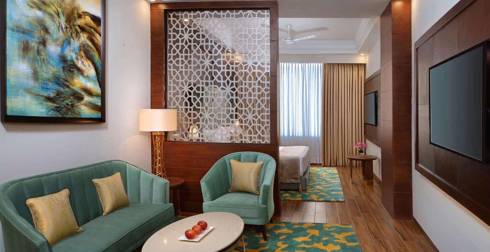 Business King Room