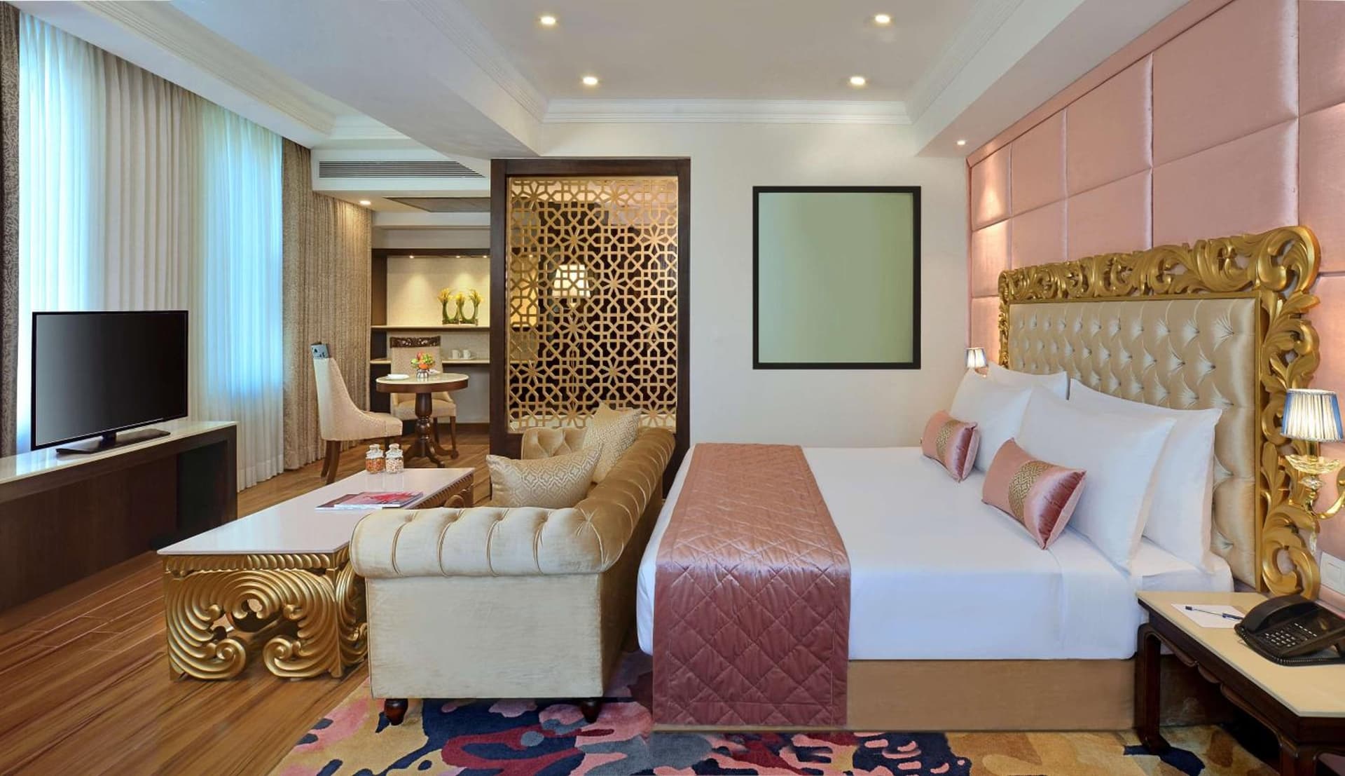 Business King Room