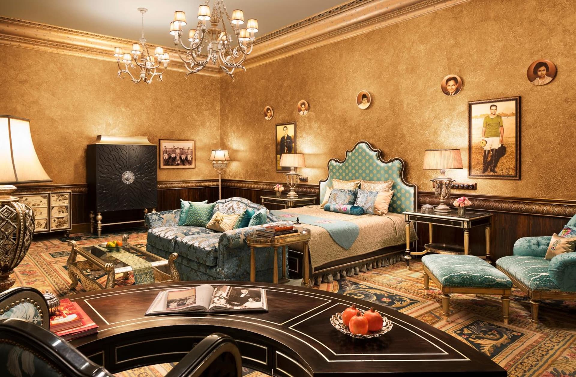 Royal 1 Bedroom Suite Garden View King Bed