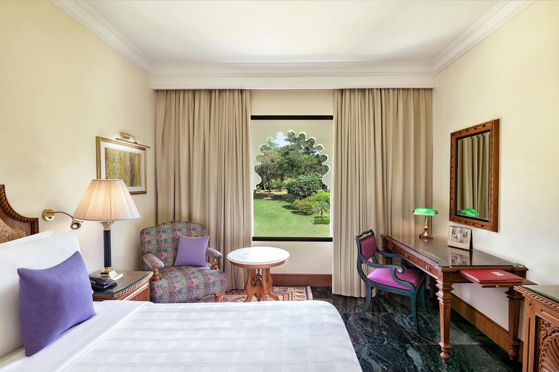 Deluxe Garden View Room