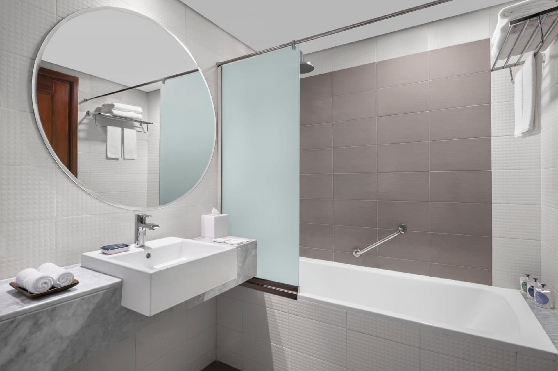 Premium King City View Room