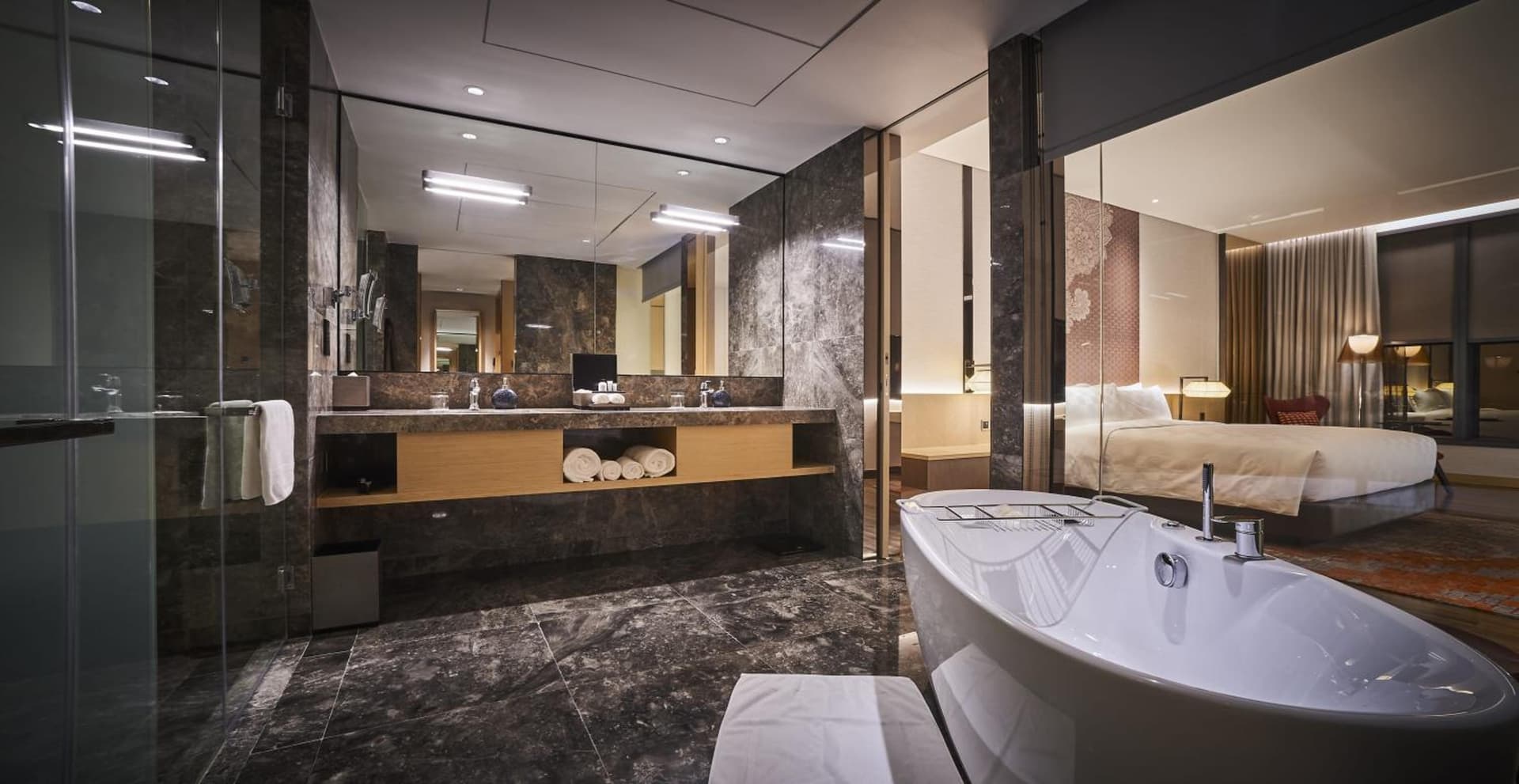 Suite King Room