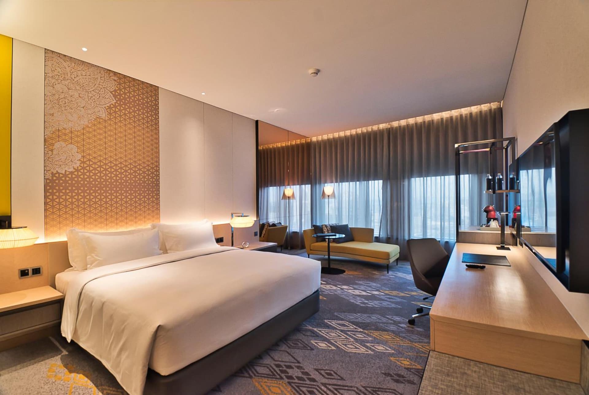 Deluxe King Room