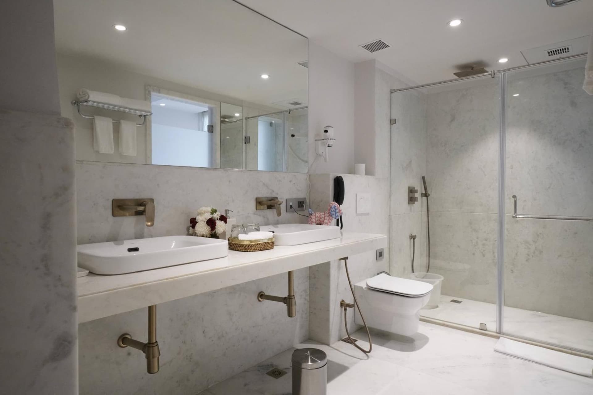 Suite Queen Room