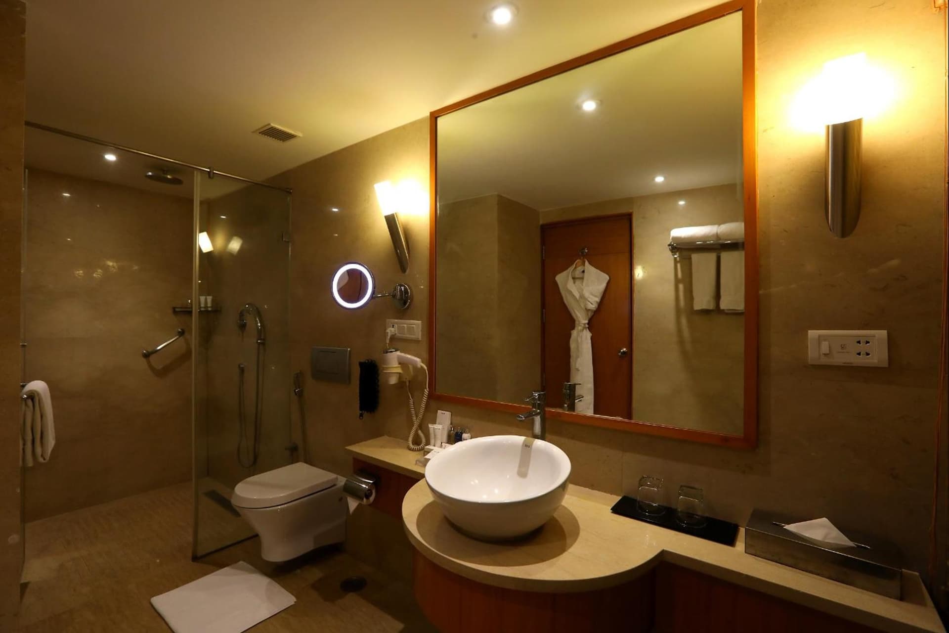 Deluxe Queen Room