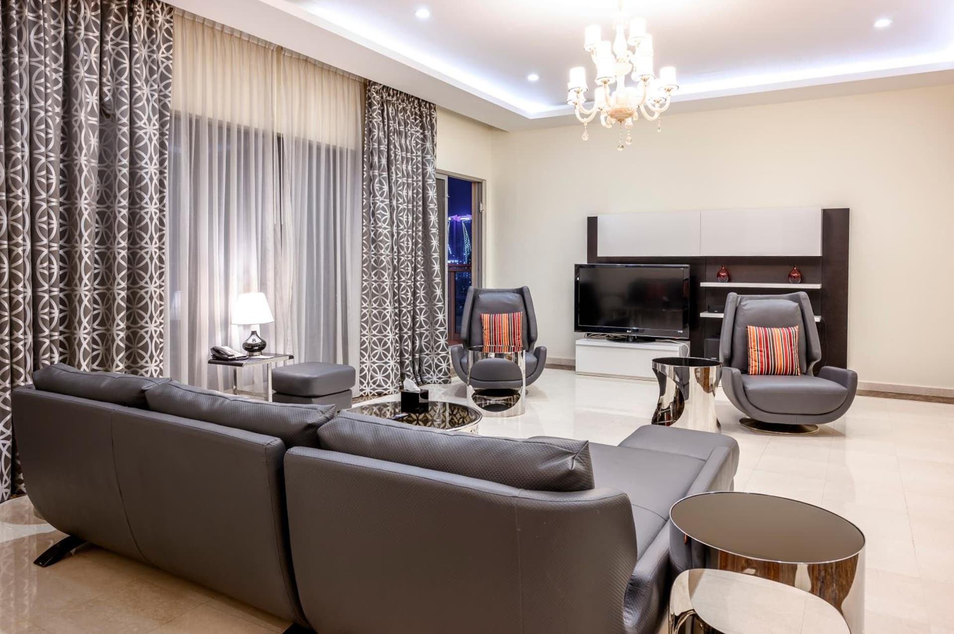 King Balcony Room