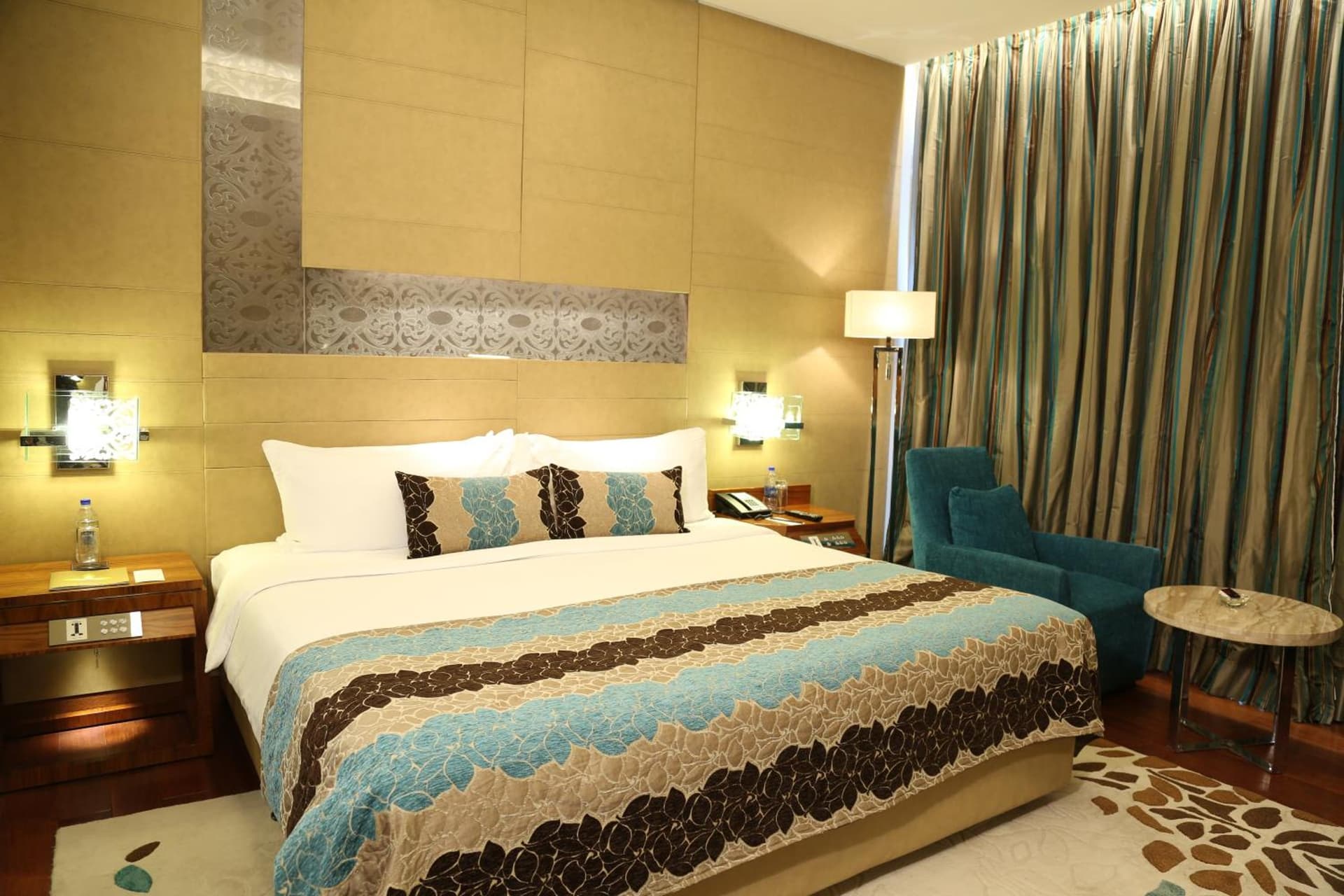 Superior King Room