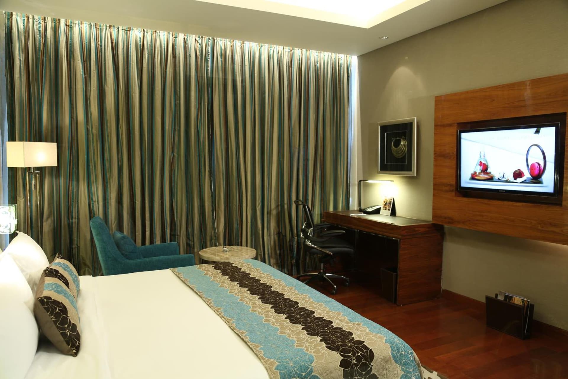 Superior King Room