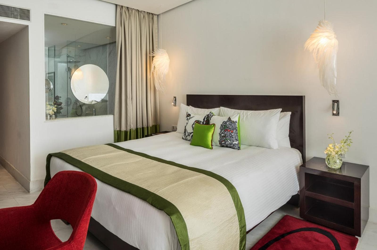 Luxury Queen Room