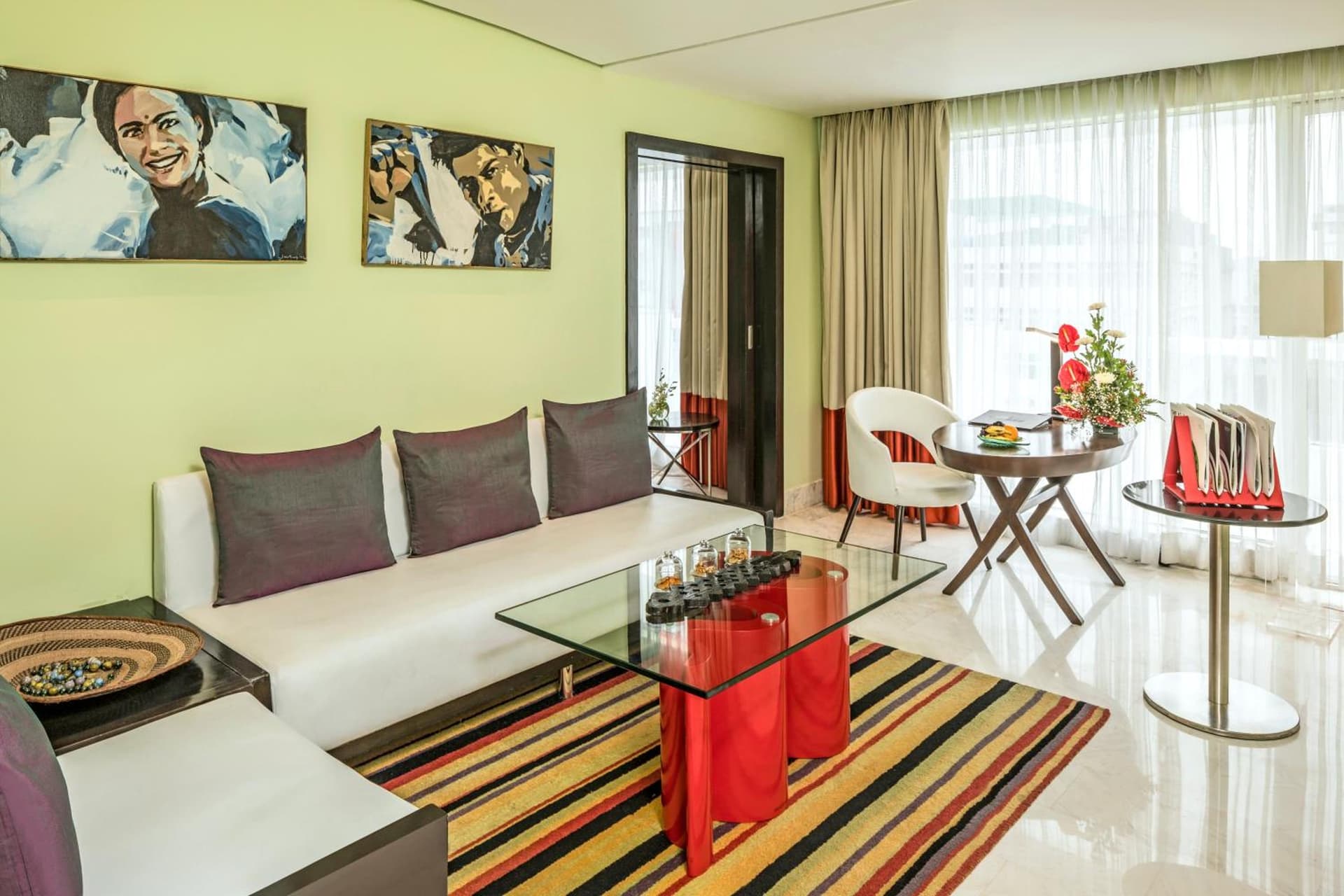 Suite Queen Room