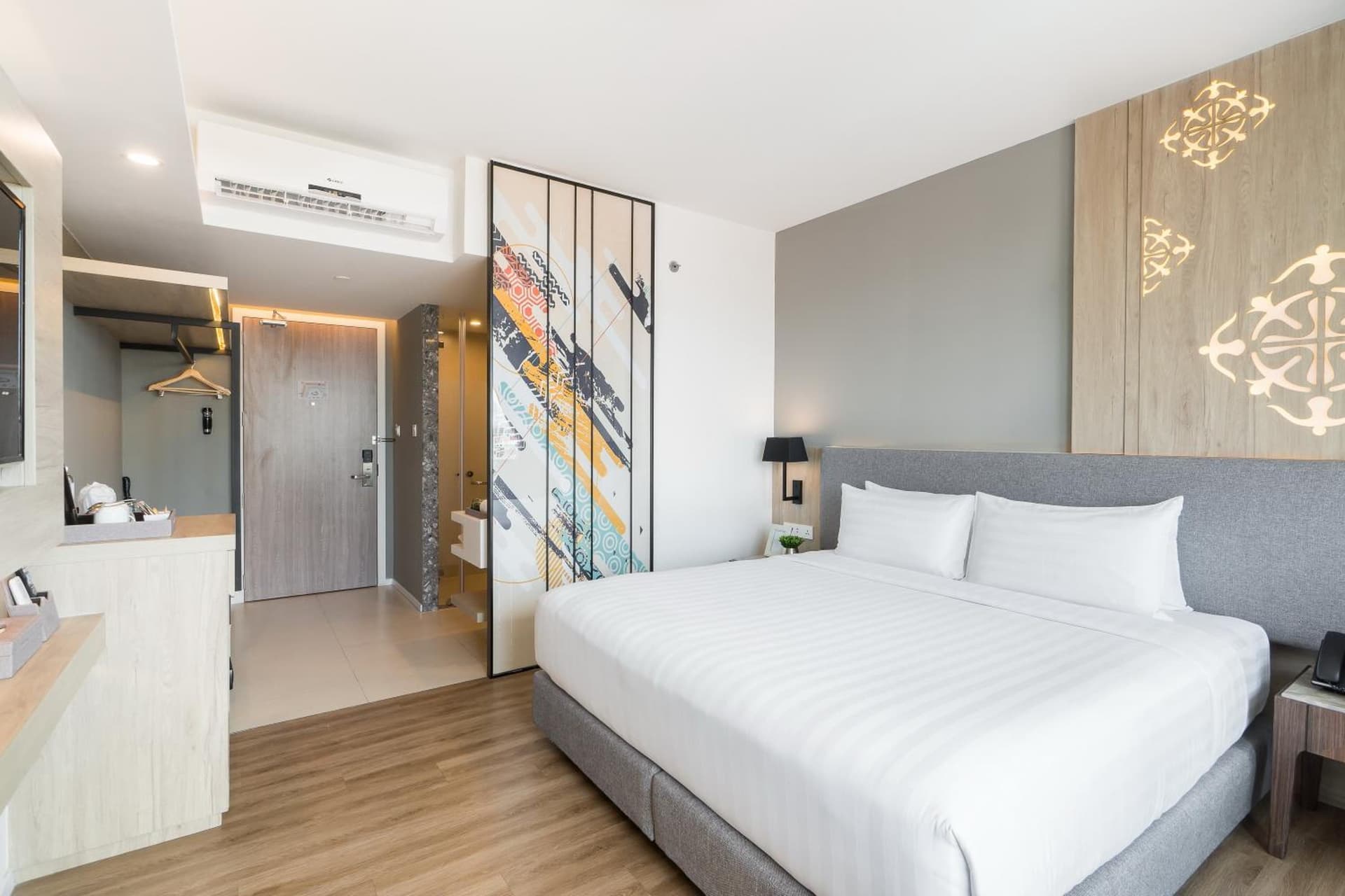 Deluxe Double or Twin Room