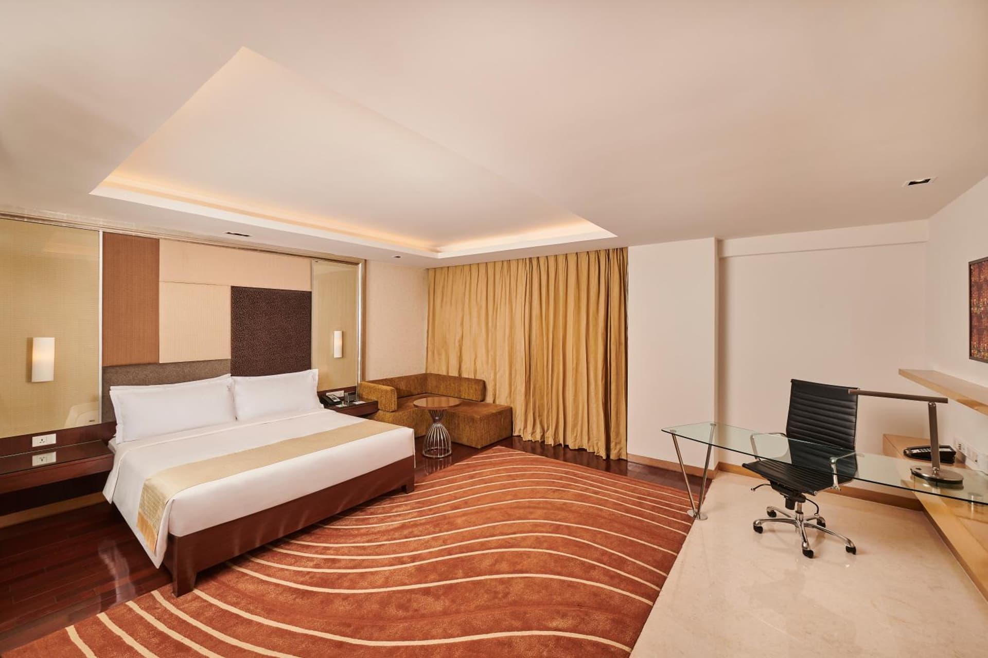 Suite King Room