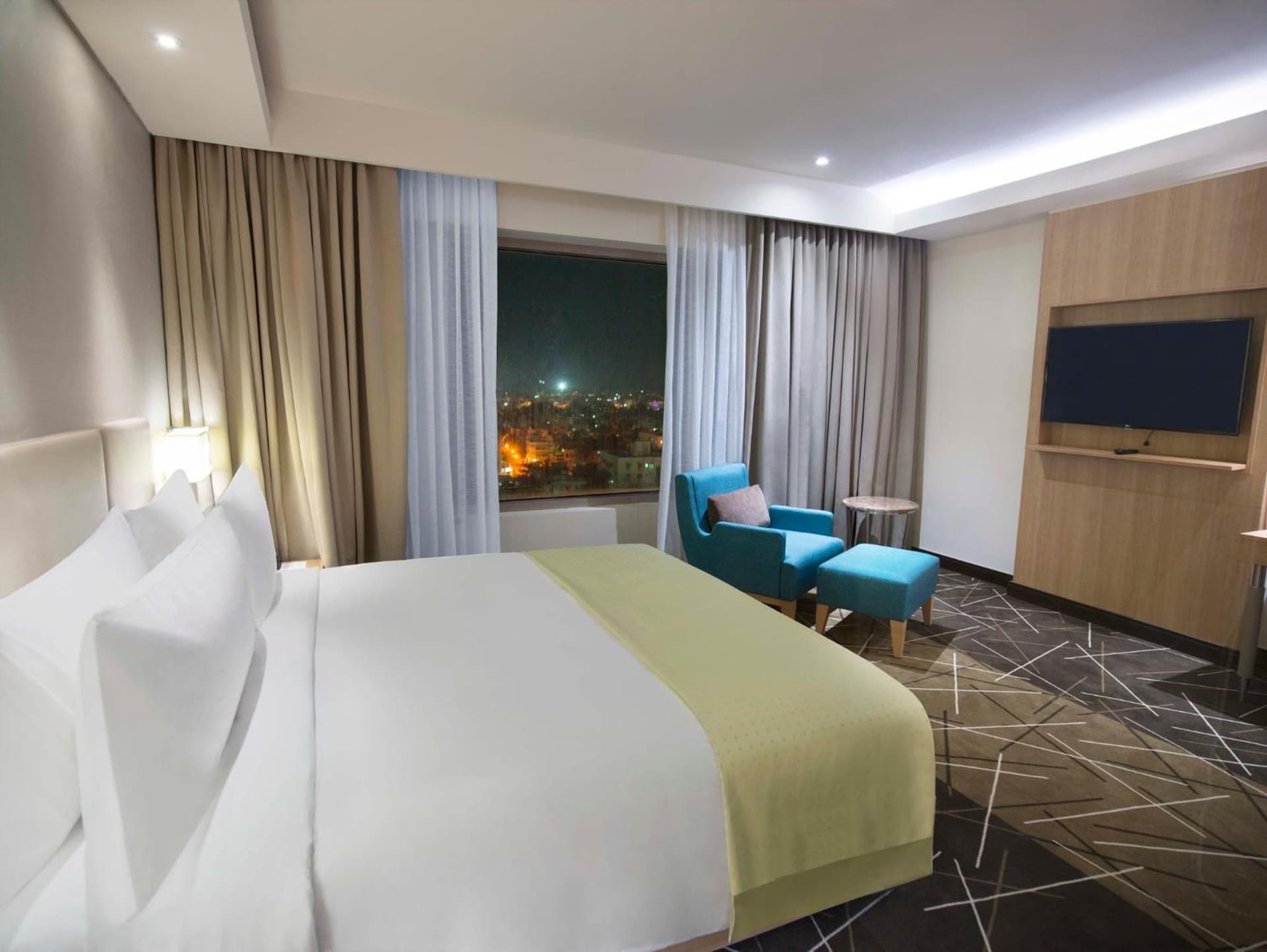 Standard King Room