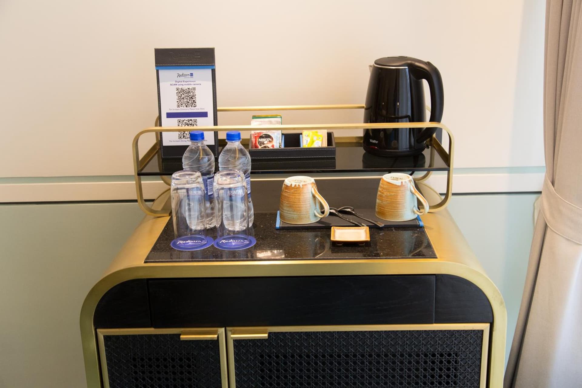 Suite Queen Room