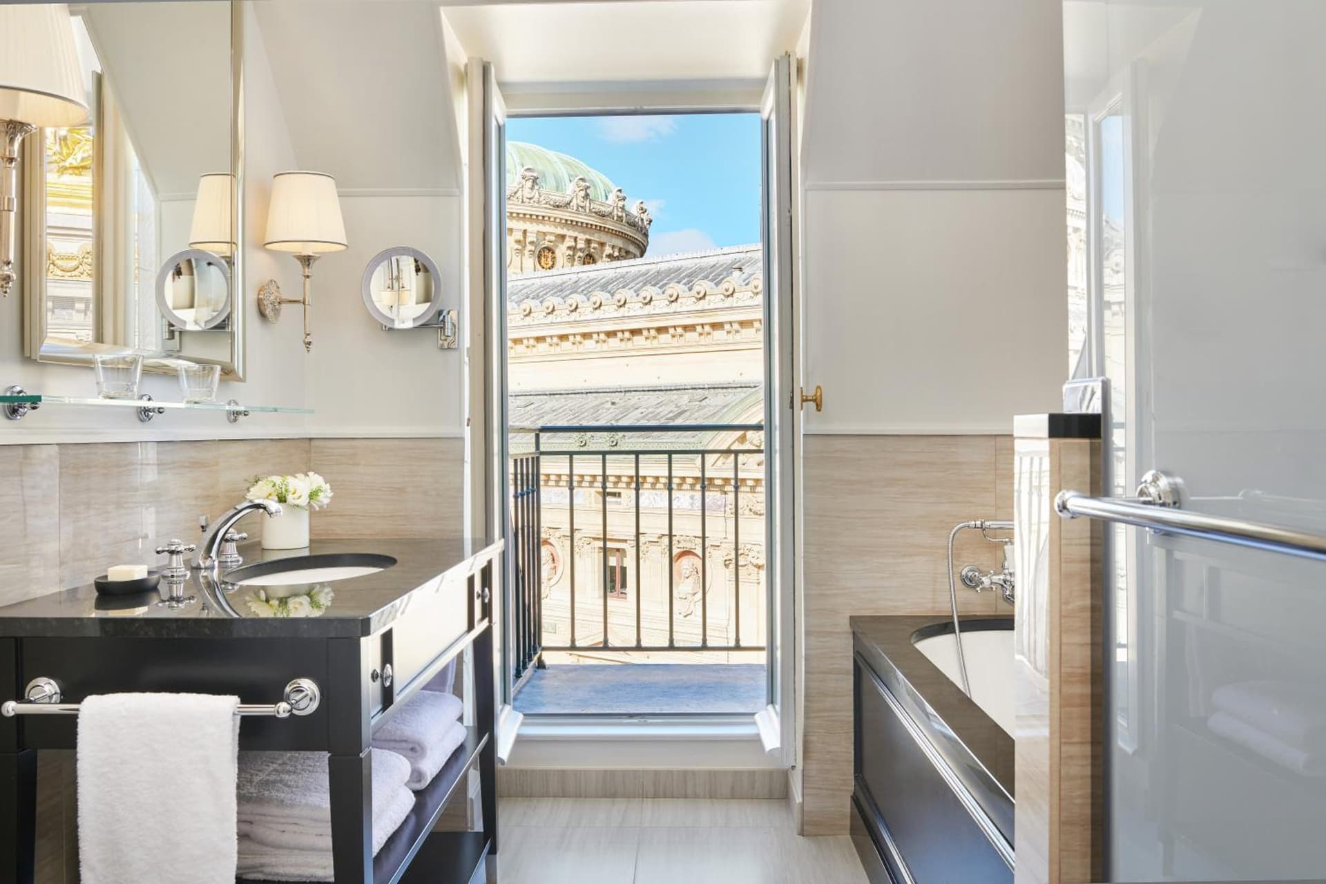 Classic King Balcony Room