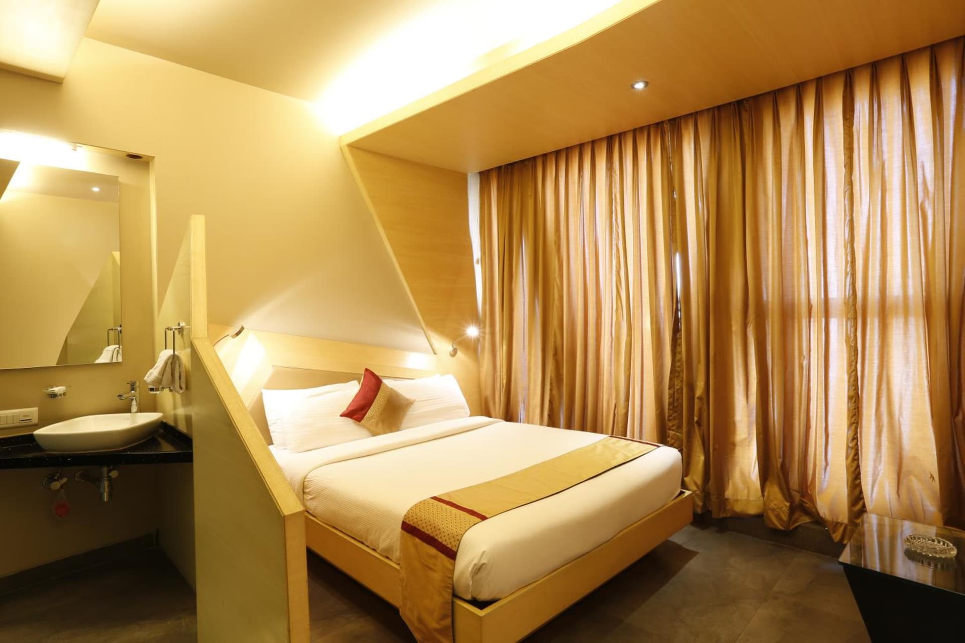 Superior Double or Twin Room with Airport Transfers