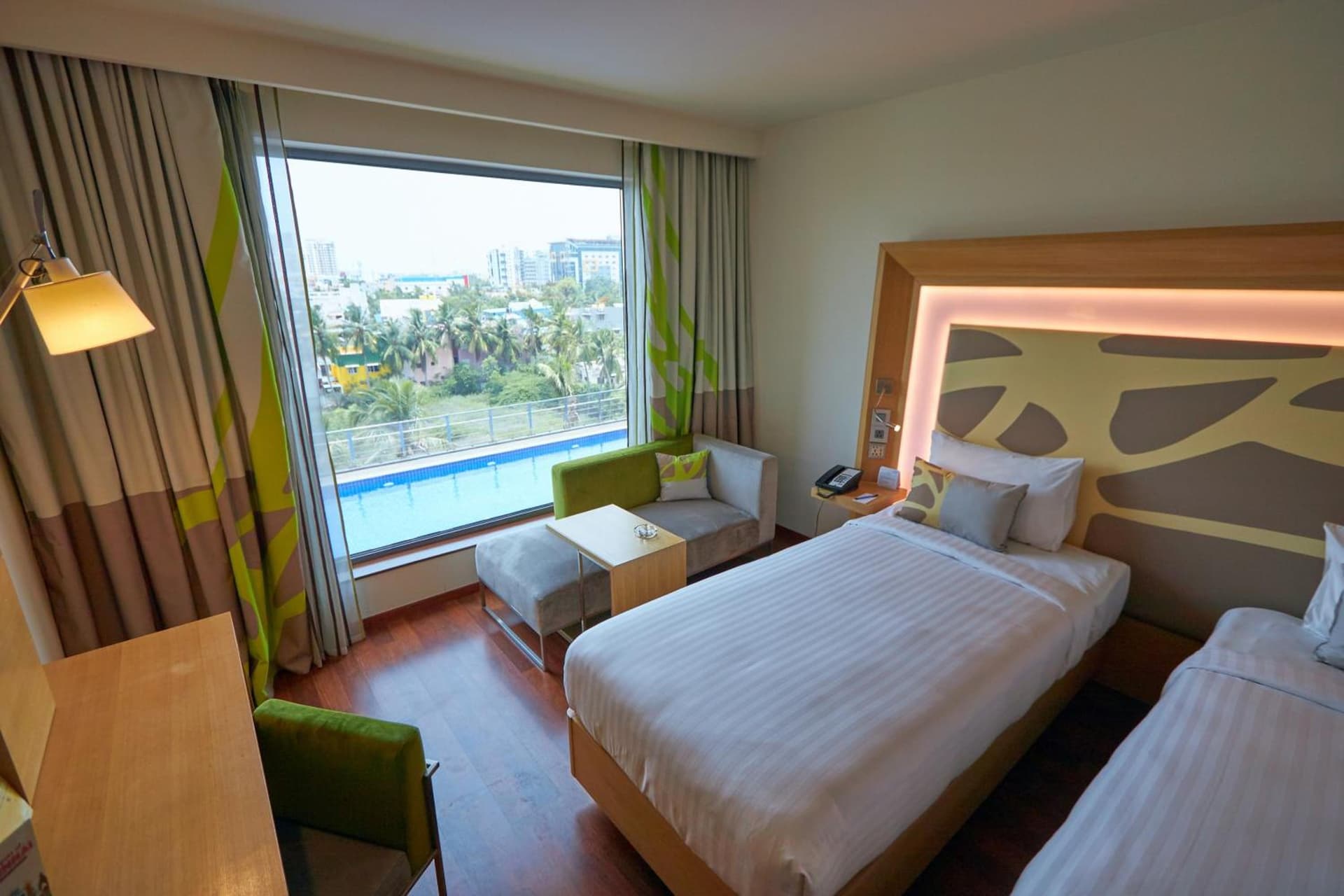 Executive King Pool View Room