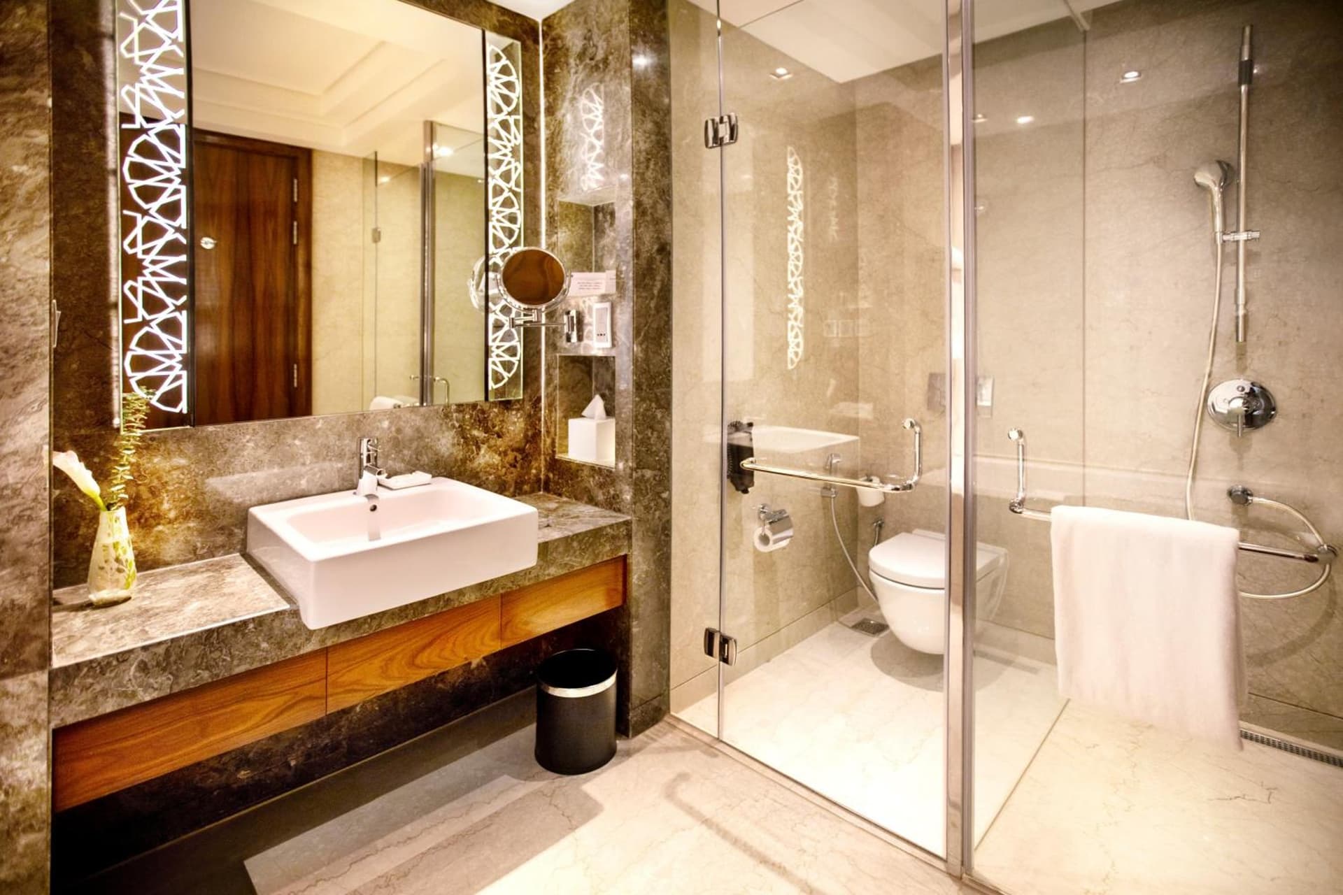 Premium King Room