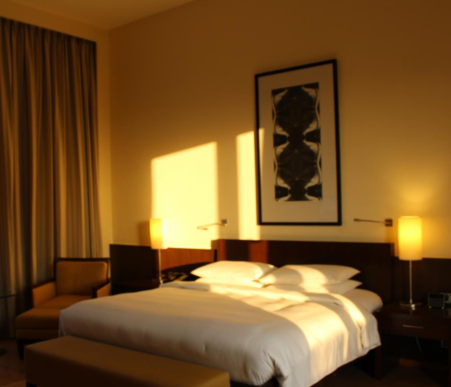 Deluxe King Balcony Room