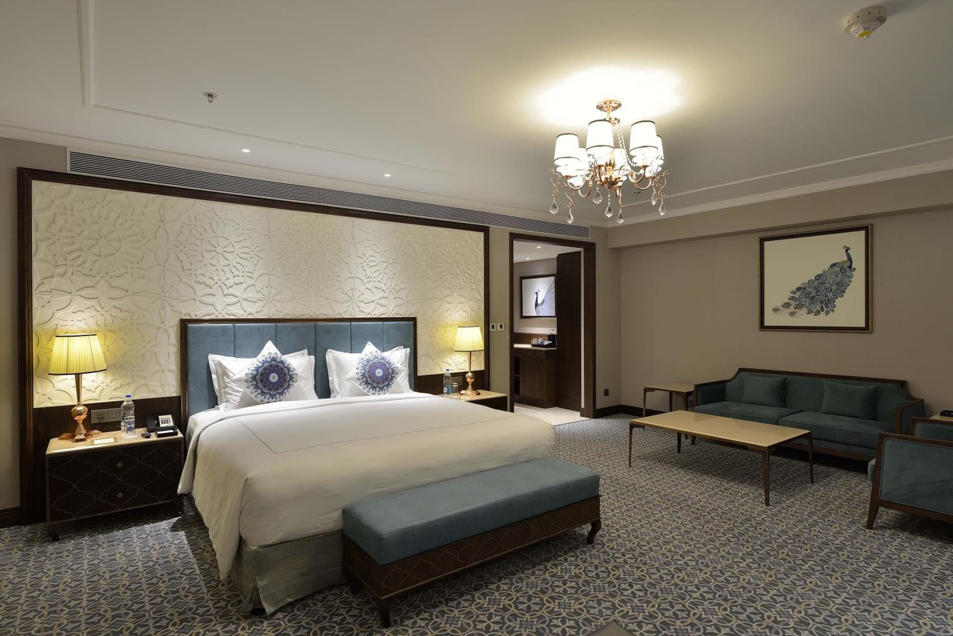 Luxury King Room