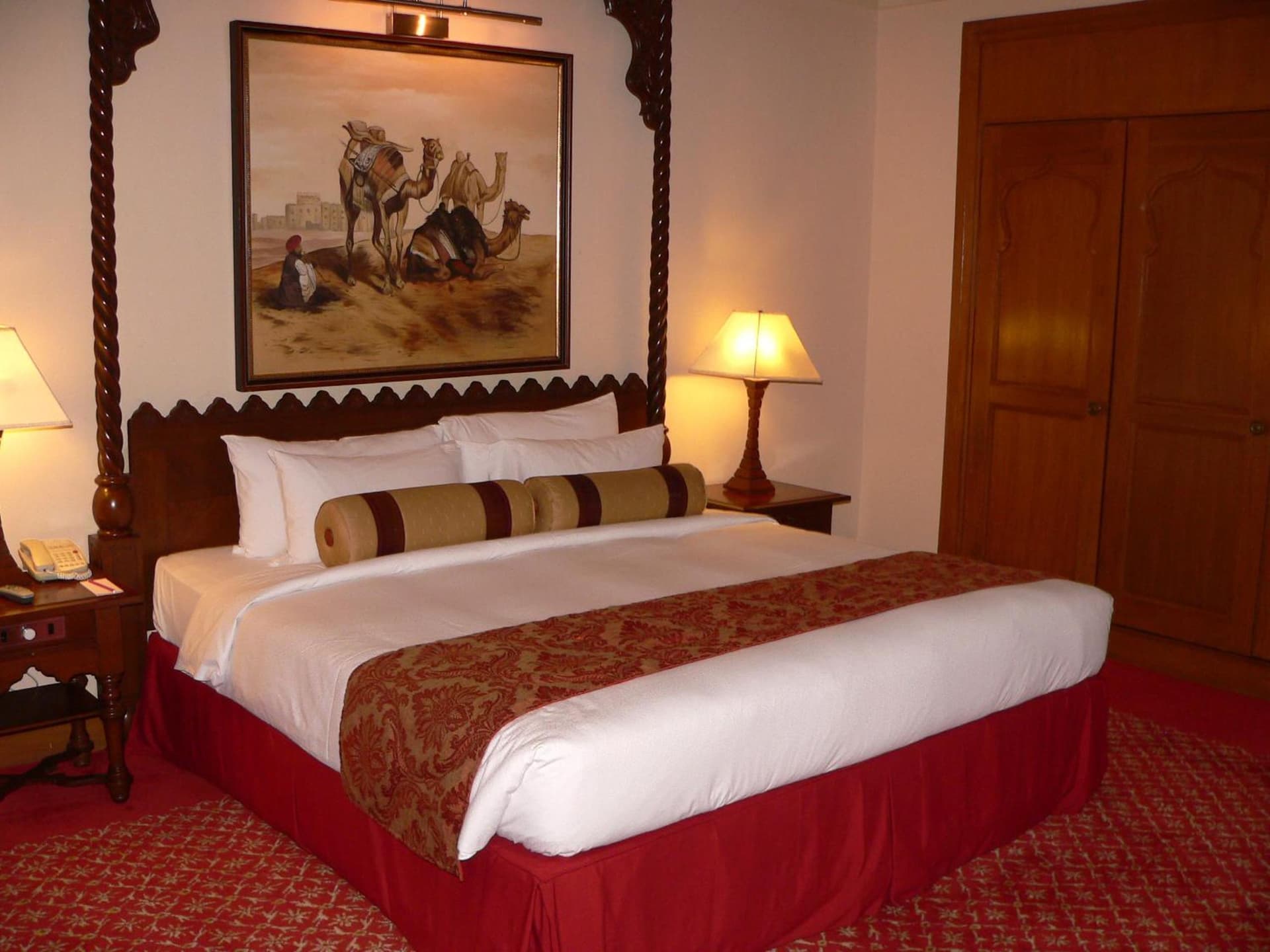 Deluxe Garden View King Room