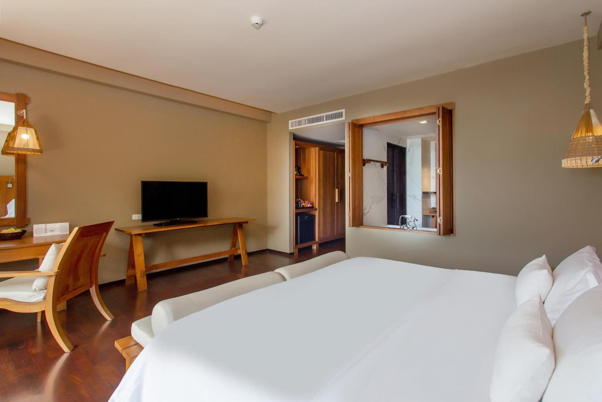 Deluxe Double Room with Hot Tub