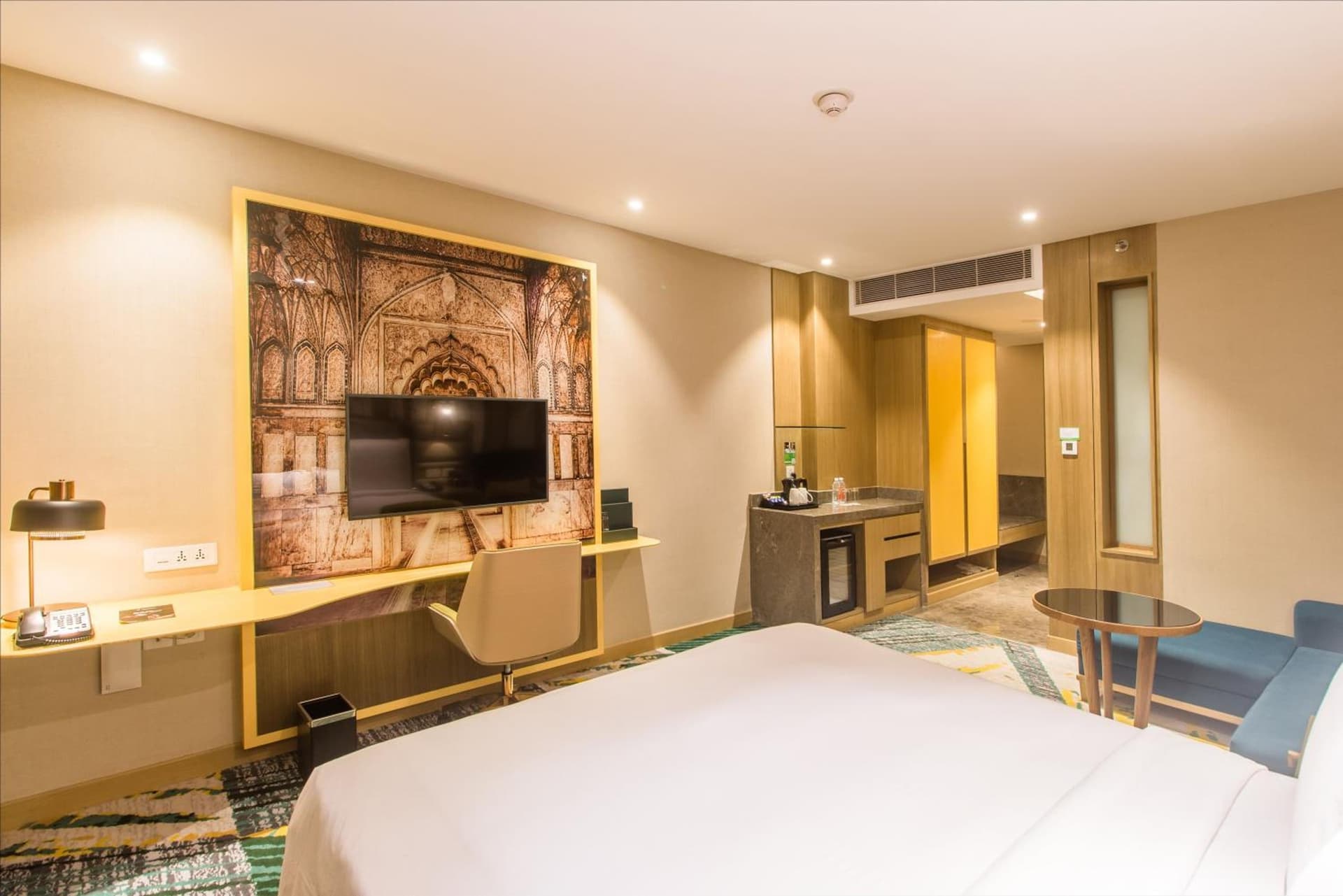 Premium King Room