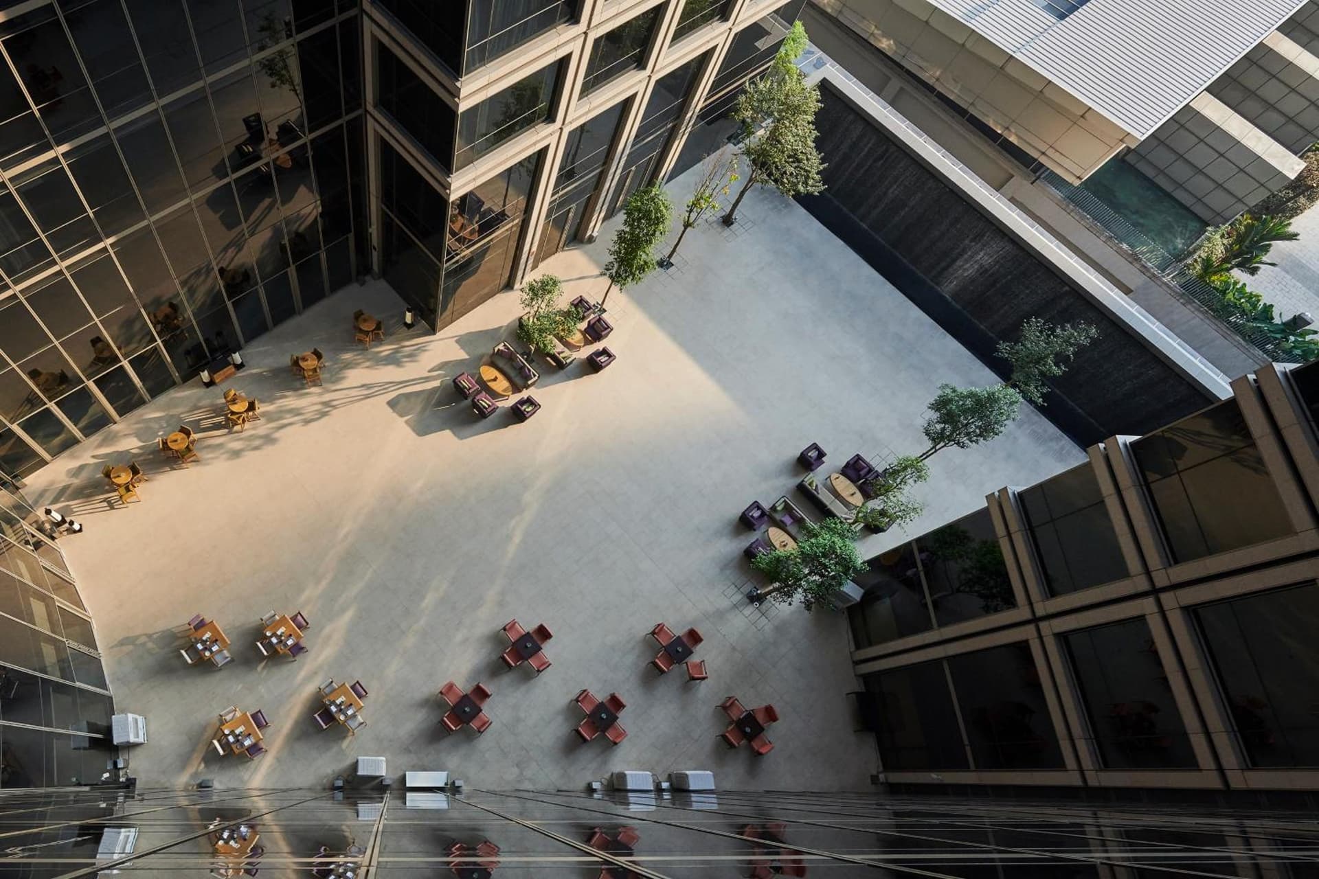 King Courtyard View Room