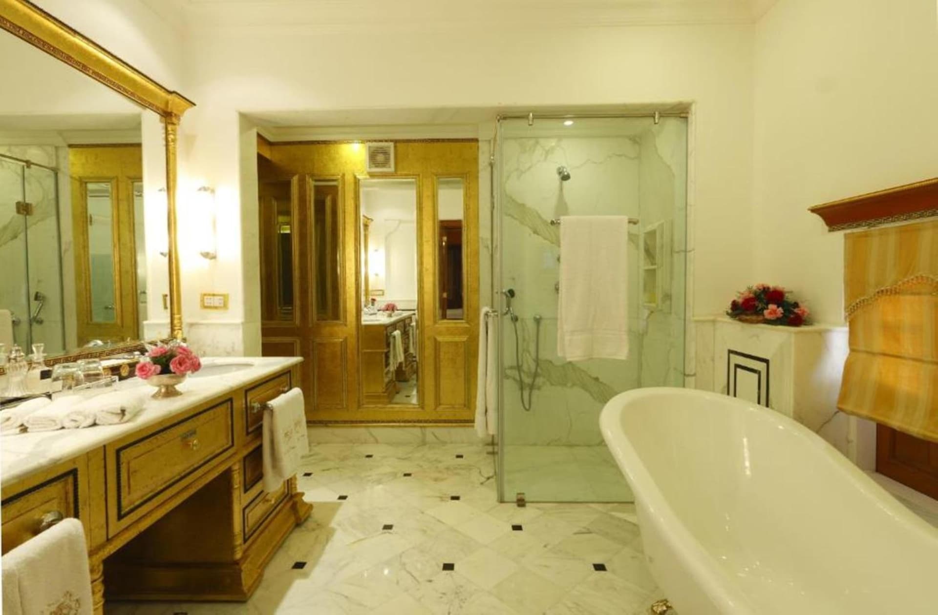 Suite King Room