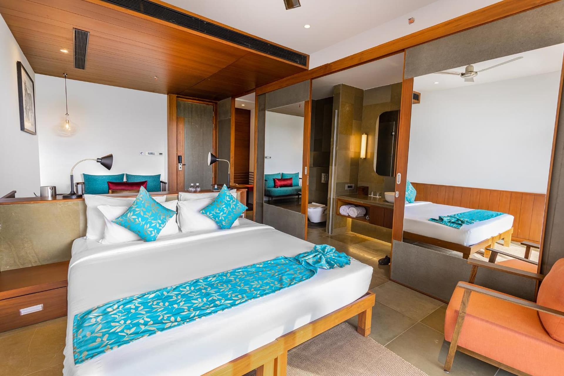 Deluxe Double or Twin Room with Balcony