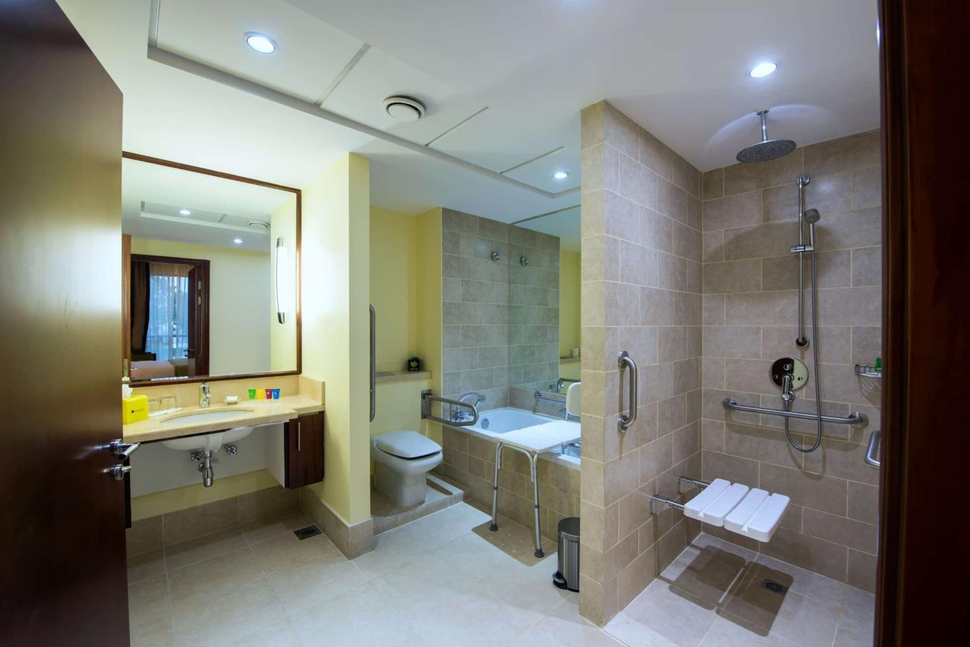 Twin Accessible Room