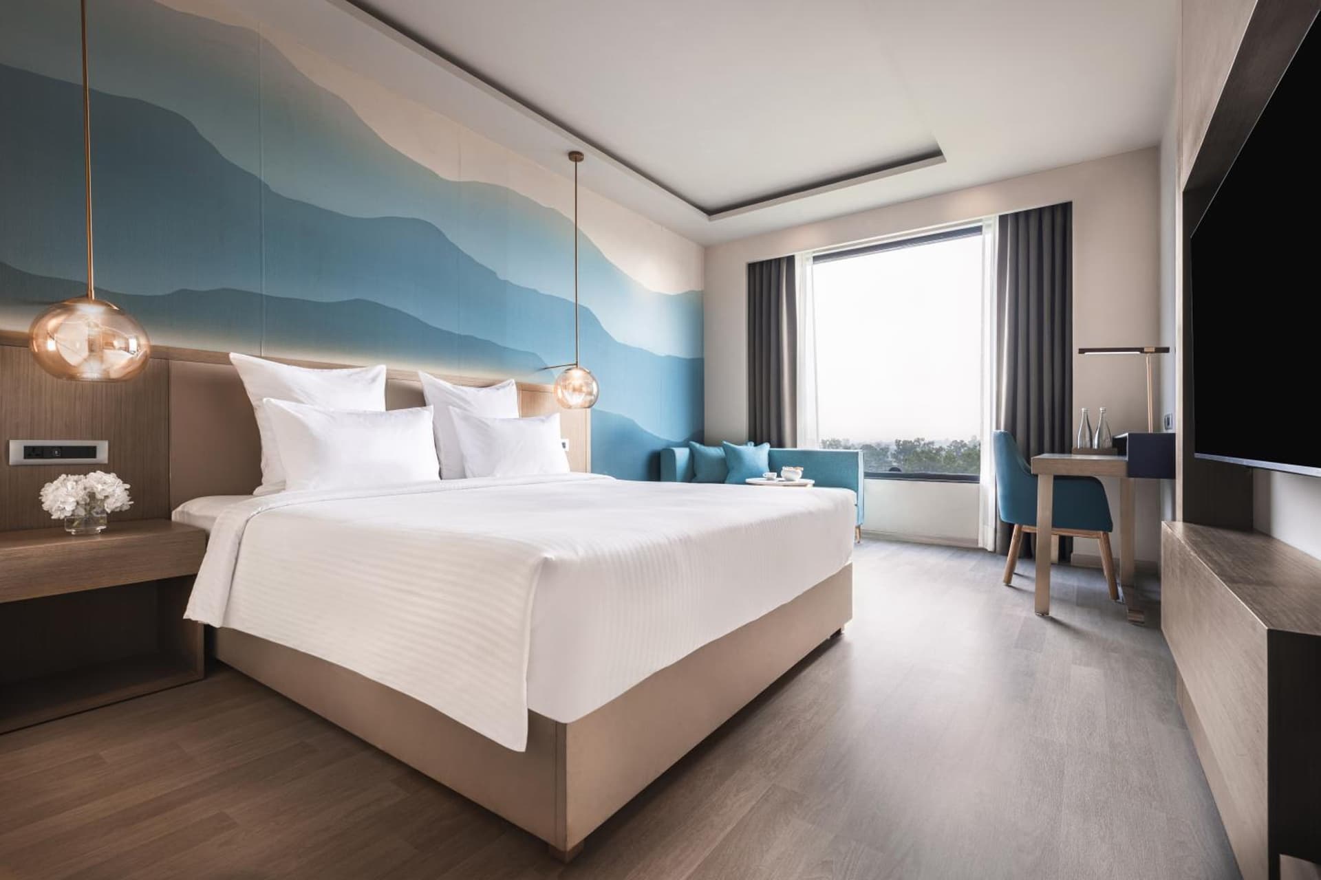 Superior Room with King Bed And Free WiFi