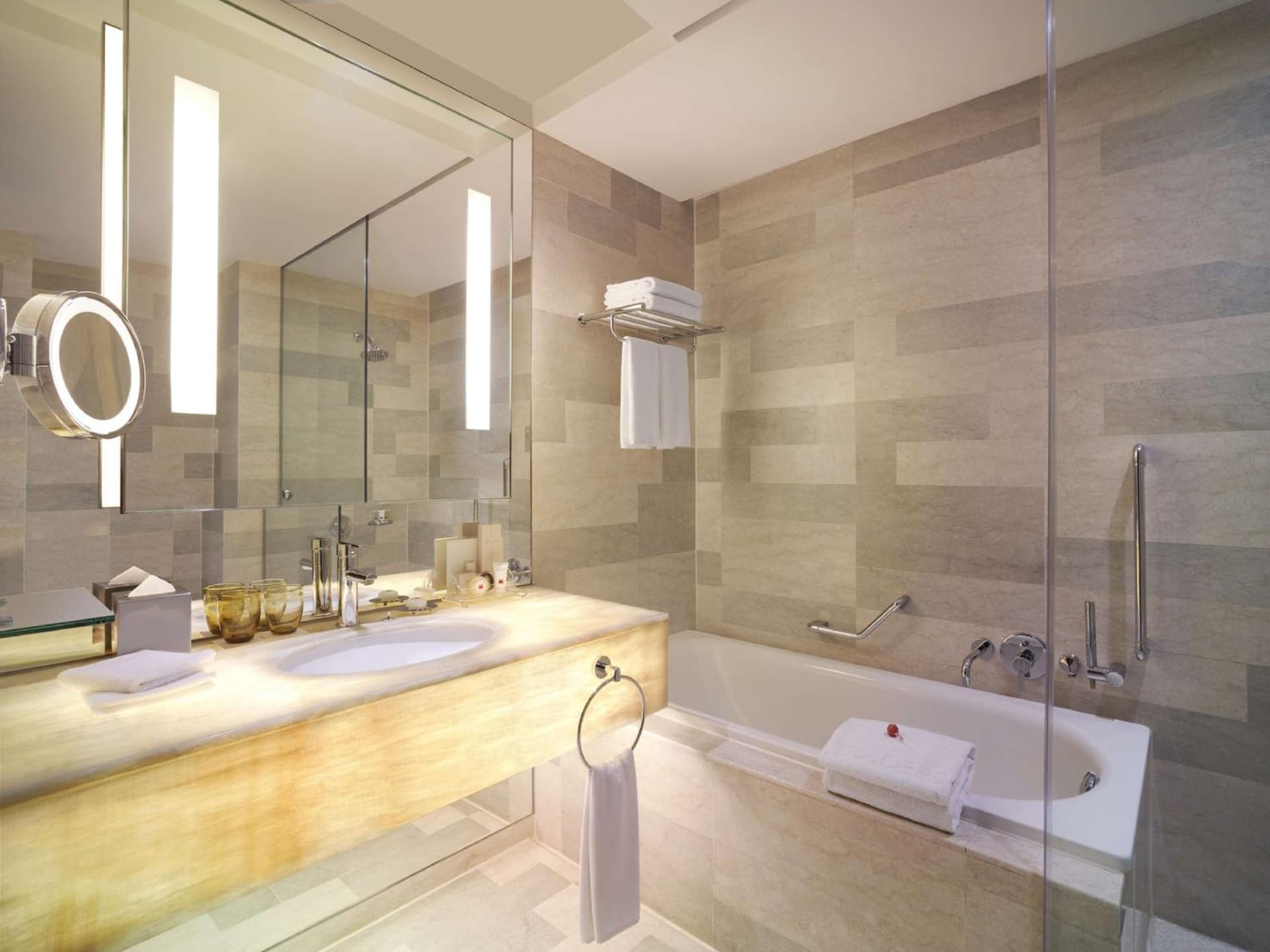 Deluxe King Or Twin Room