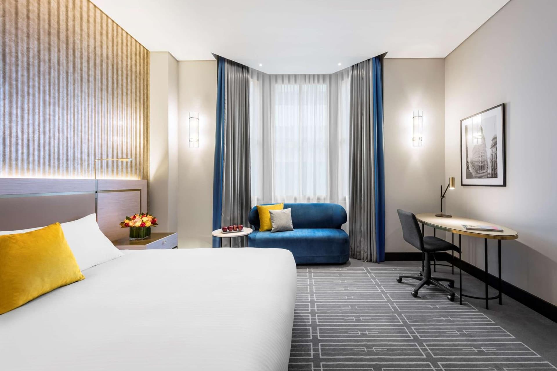Heritage King Room
