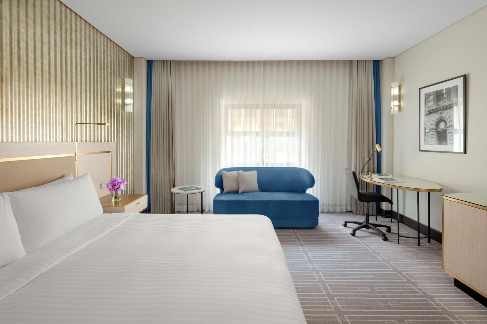 Business King Room