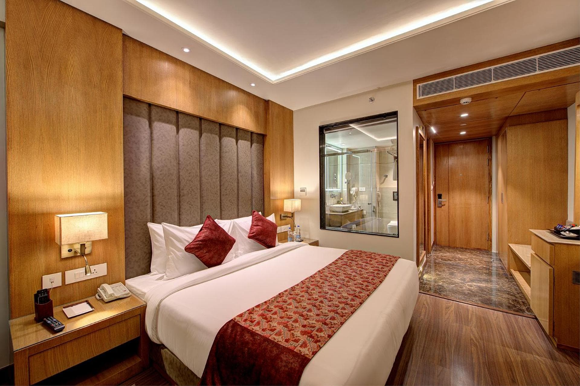 Deluxe King Room