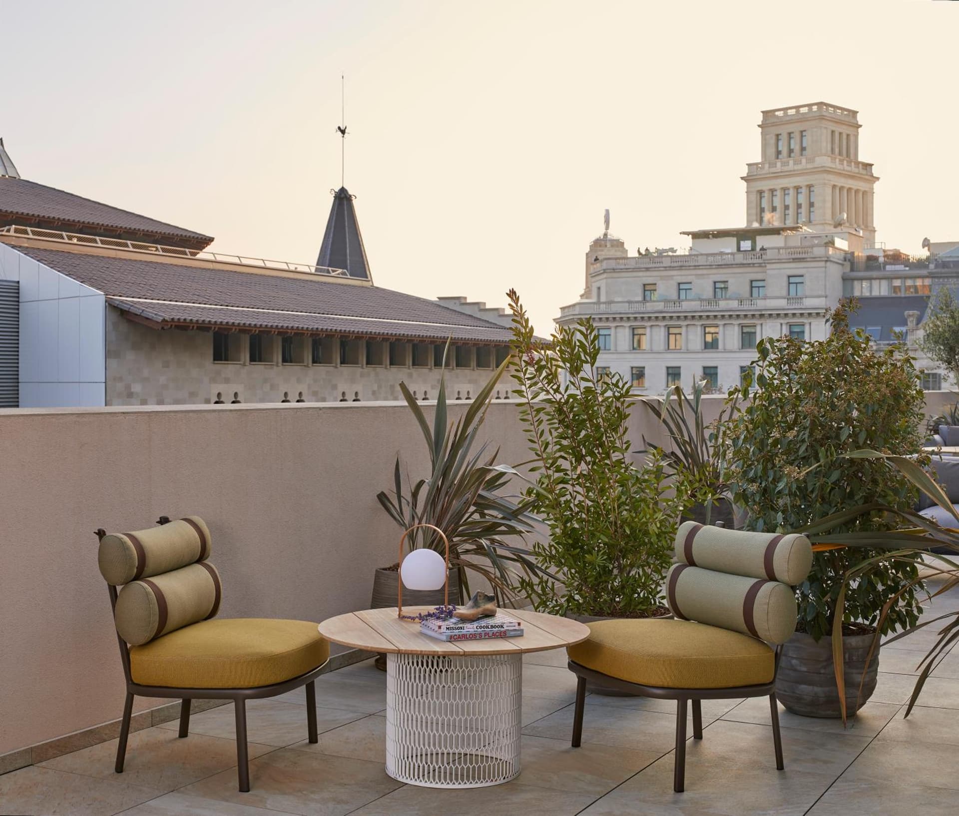 Superior King Or Twin City View Terrace Room