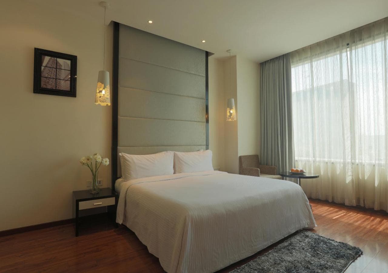 Elegance Room