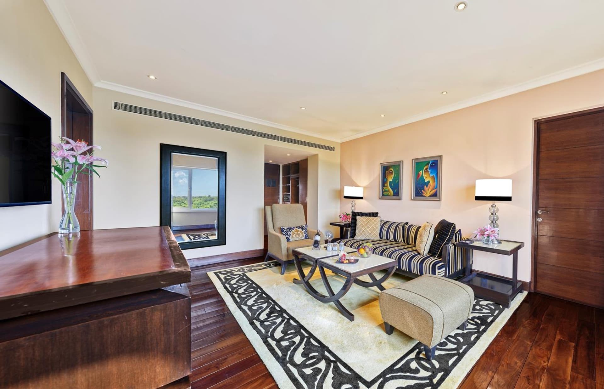 Suite King Room