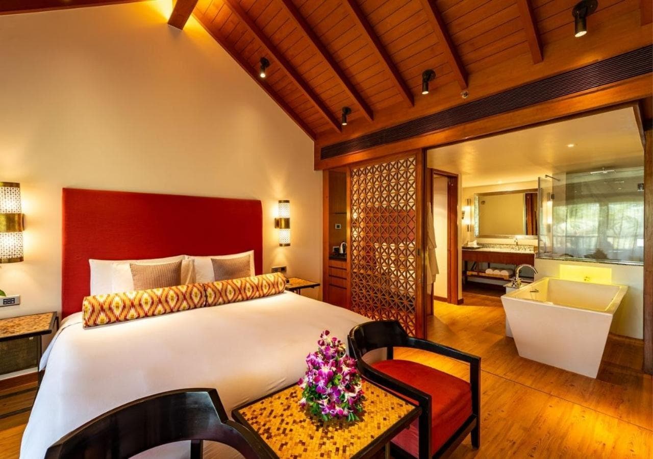 King Loft Room with Balcony
