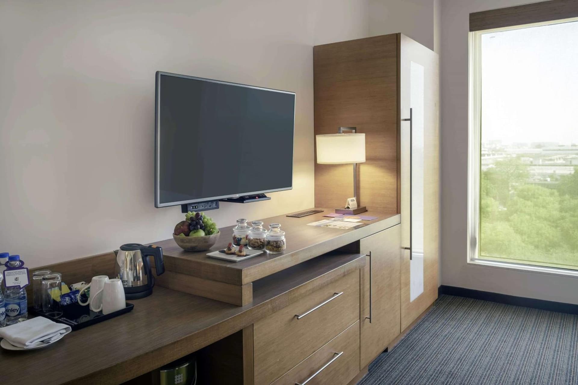 (2 Twin Beds And 1 Sofa Bed)