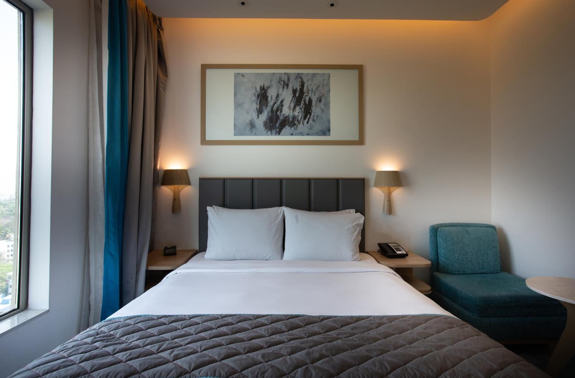 Standard Queen Room