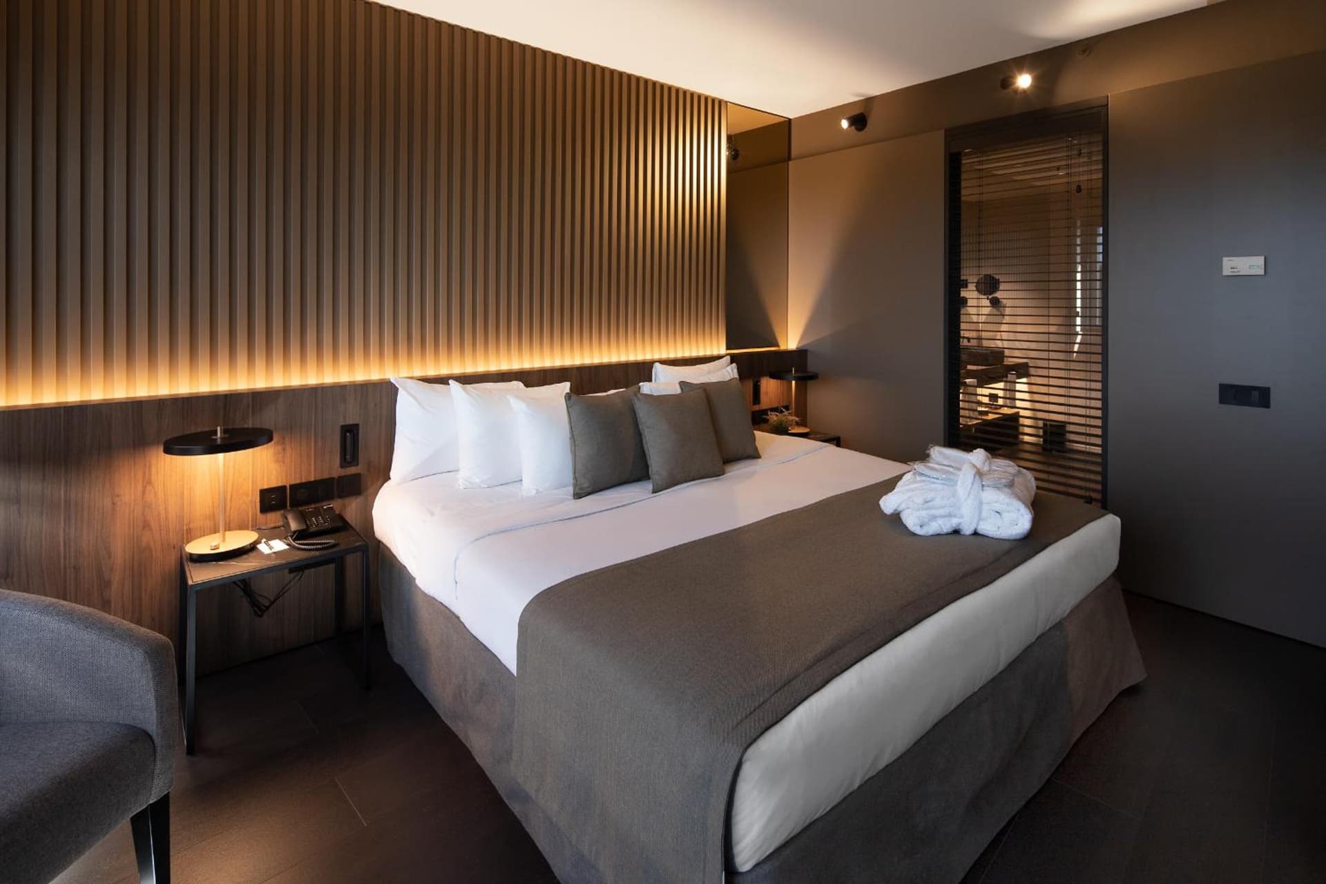 Deluxe King Or Twin Room