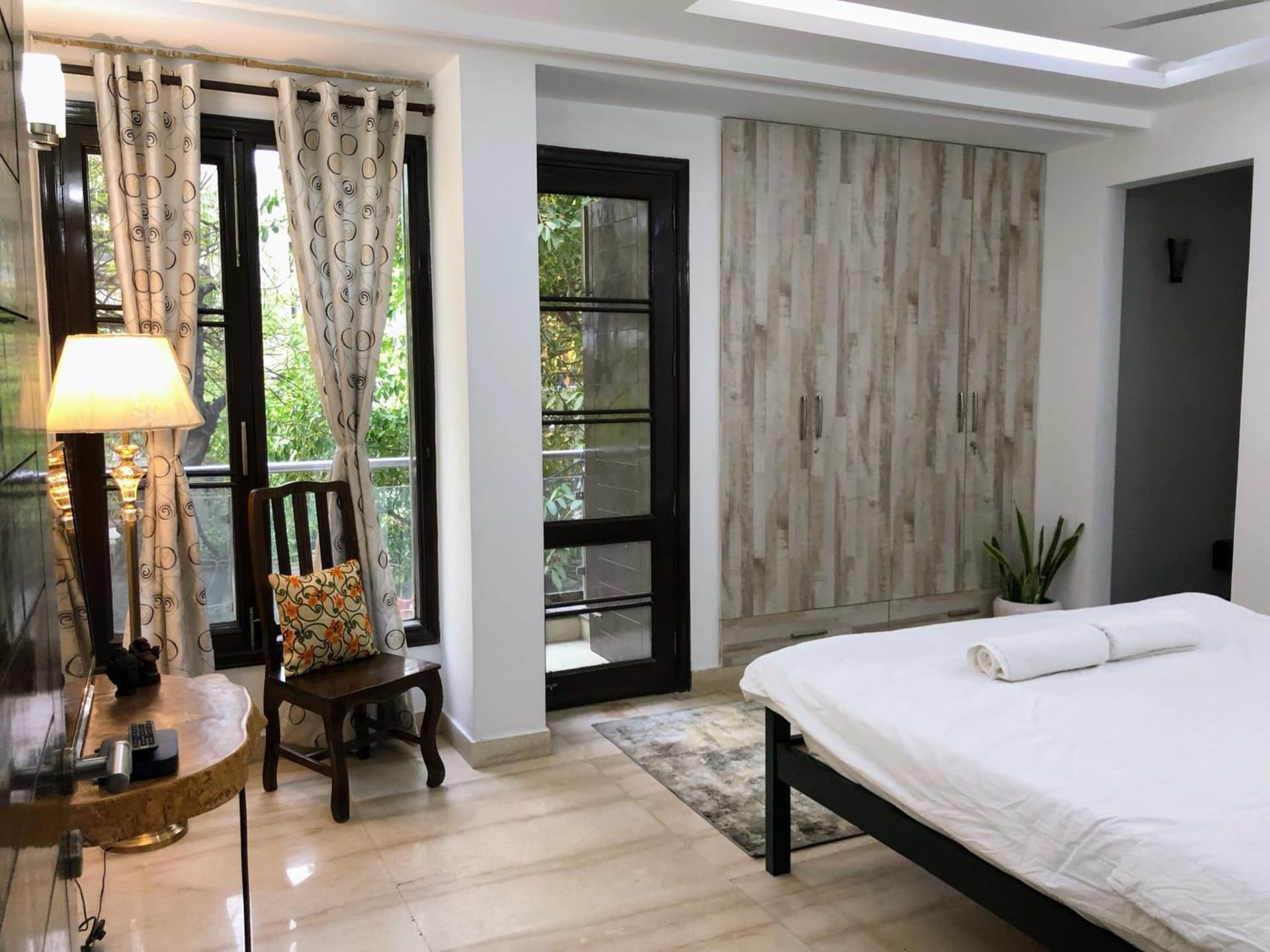 Superior King Room