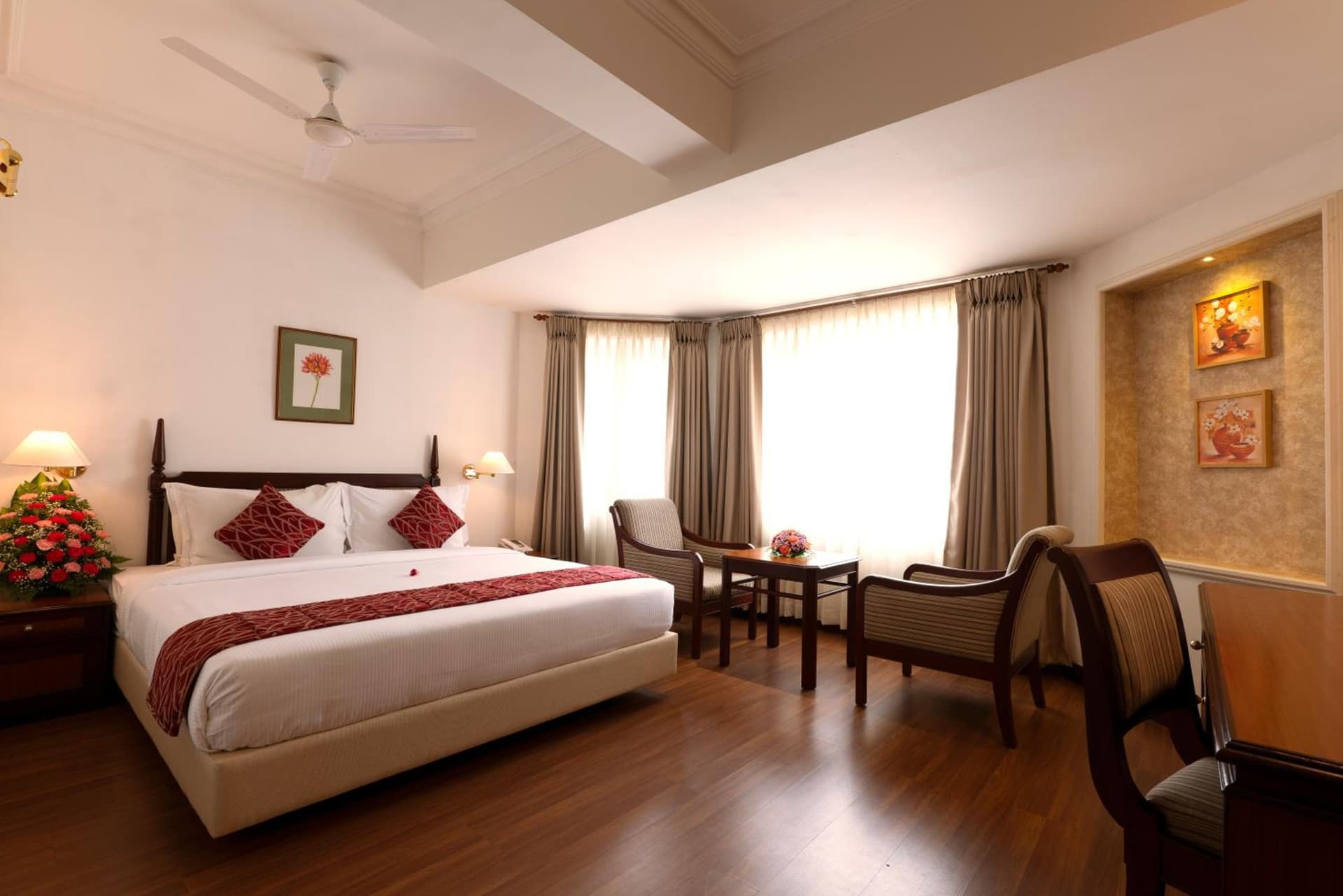 Deluxe Queen Room
